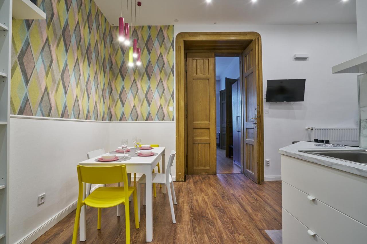 Nanirol Apartment At Gellert Bath Budapesta Exterior foto