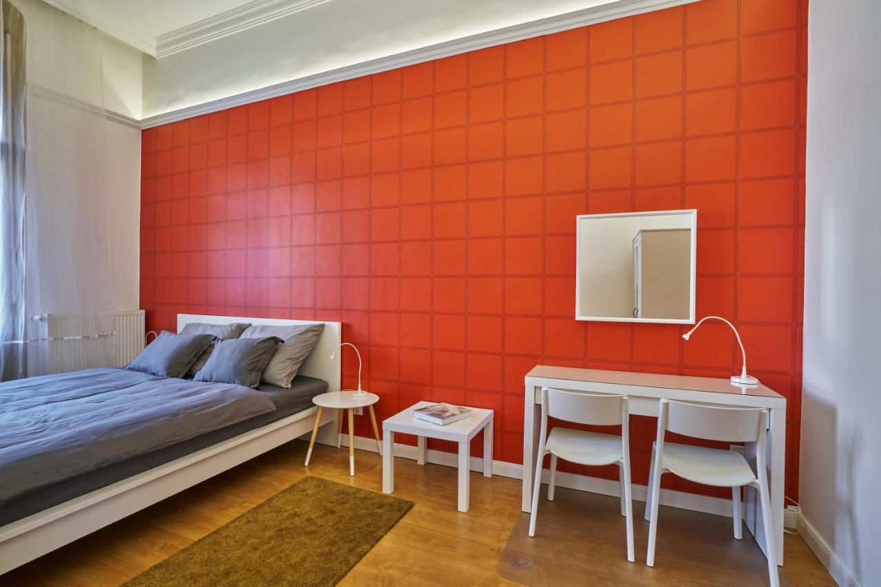 Nanirol Apartment At Gellert Bath Budapesta Exterior foto