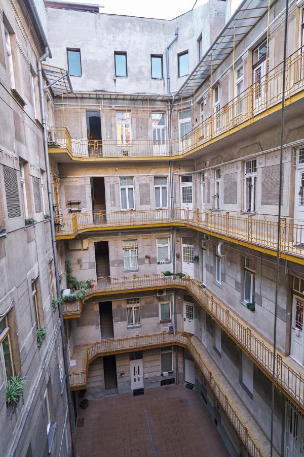 Nanirol Apartment At Gellert Bath Budapesta Exterior foto